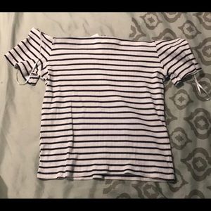 Off shoulder shirt (H&M)